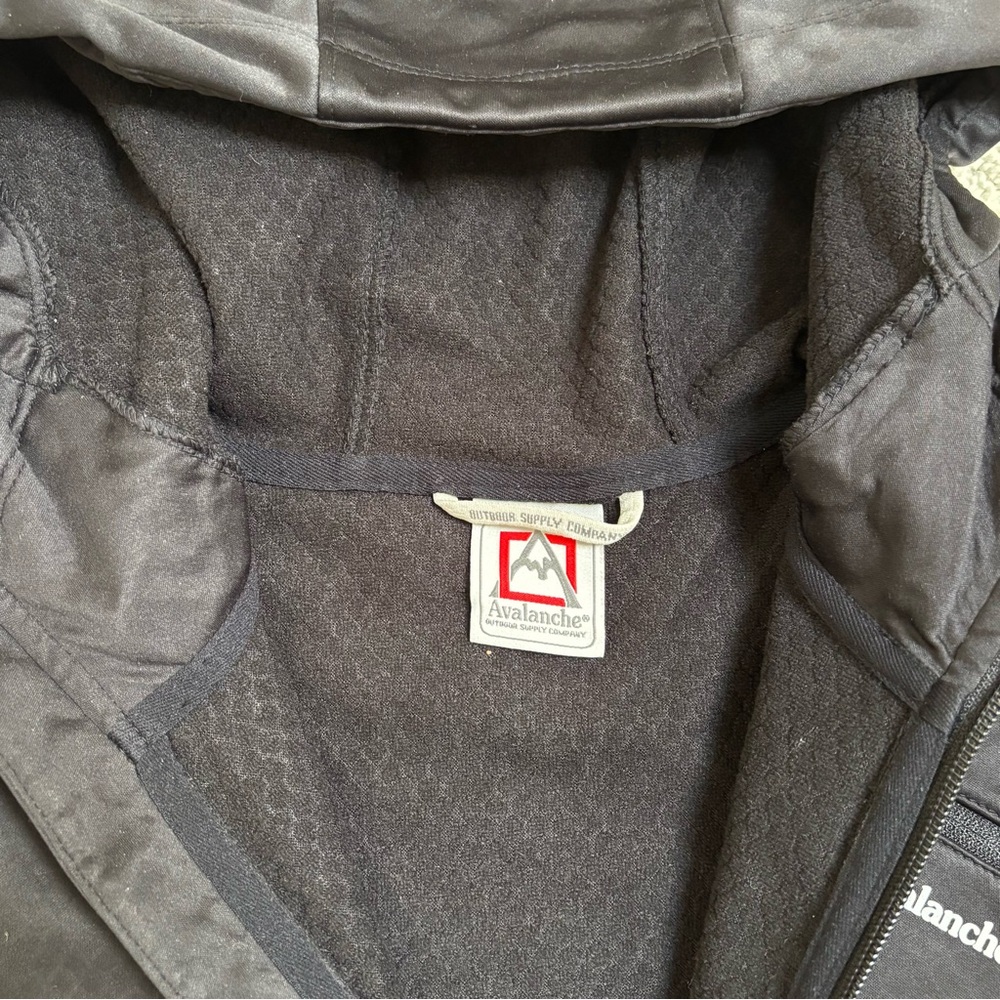 Avalanche Women's Black Hooded Ski Jacket - Picture 3 of 5